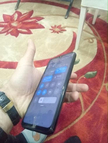 redmi 4 a: Redmi smartfon - Rəng: Qara, parlaq arxa panel - Arxa kamera sistemi — 3