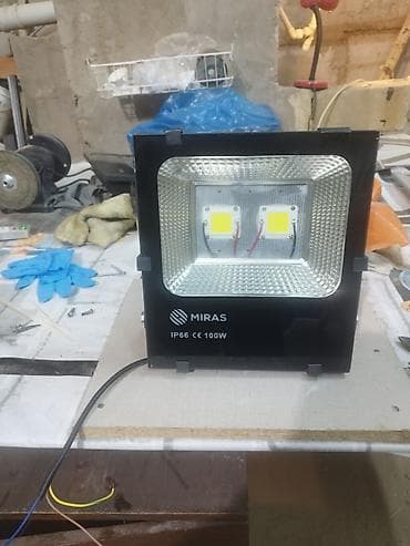projektör: MIRAS LED proyektor – 100W, IP66 - Güclü işıqlanma: 2 ədəd yüksək — 1