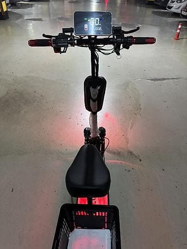Elektrik skuter – oturacaqlı, səbətli, güclü işıqlandırma ilə 2