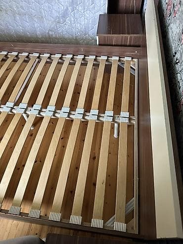 sfaner: İşlənmiş, 4 qapılı, Güzgülü, Qəhvəyi, Taxta, Kupe, Düz dolab — 9
