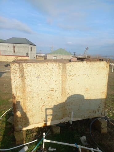 Баки: Бак, Металл, 3000 л. л, Б/у — 3