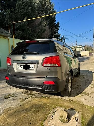 diffuser satisi: Kia Sorento: 2 l | 2010 il Ofrouder/SUV — 3