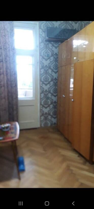 xutor kiraye: Səbail rayonu,Azneft dairəsi yaxınlığında,6 nömrəli məktəbin — 2