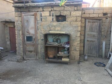 şağanda kirayə evlər: Təcili satılır 4 otag 4 sotda sened belediye qiyməti 70.000 təcili — 12