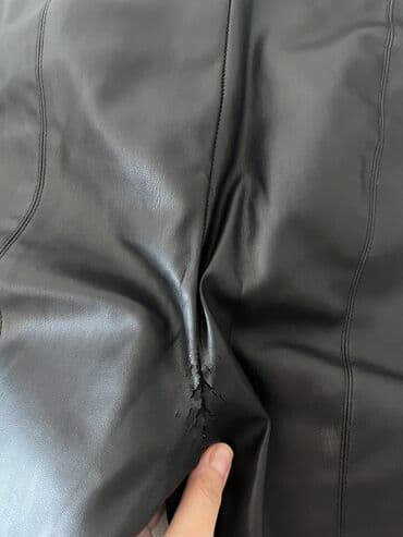 işlənmiş əşyalar: Zara deri şalvar Eslinde az geyilib yaxsı veziyyetdedir ama arxasında — 9