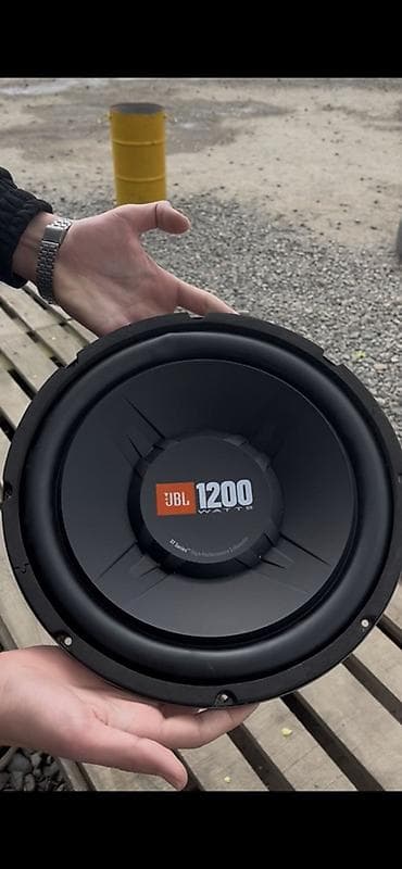 iphone 13 kabro: JBL GT5-S12 12" avtomobil subvuferi - Güc: 1200 W peak (300 W RMS — 1