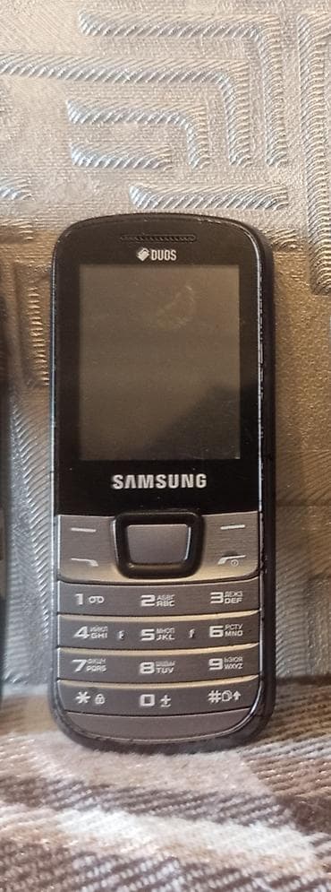 Samsung цвет - Черный, Кнопочный — 3