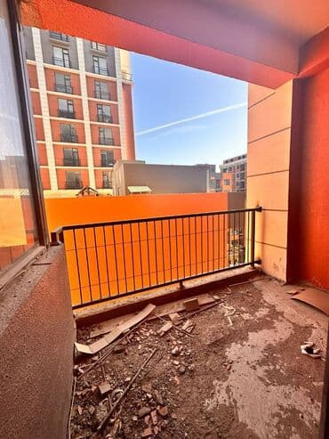 1 otaqlı kohnə tikili: 1 otaqlı, Yeni tikili, m. 28 may, 53 kv. m — 9