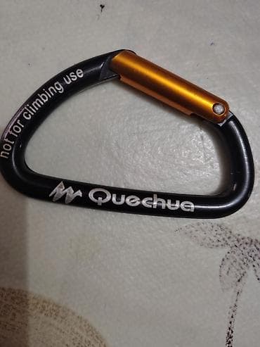 Quechua karabin (asılqan klips) – gündəlik istifadə və düşərgə üçün