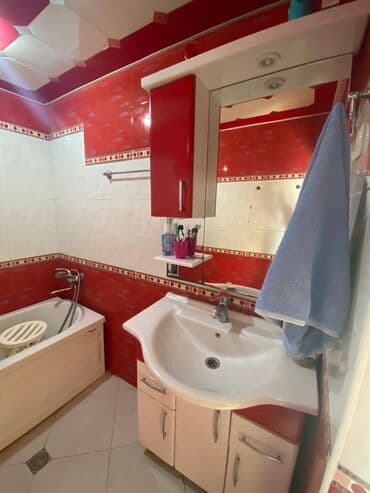 xacmazda tecili satilan evler: Bakı, 4 otaqlı, Köhnə tikili, m. Həzi Aslanov, 90 kv. m — 11