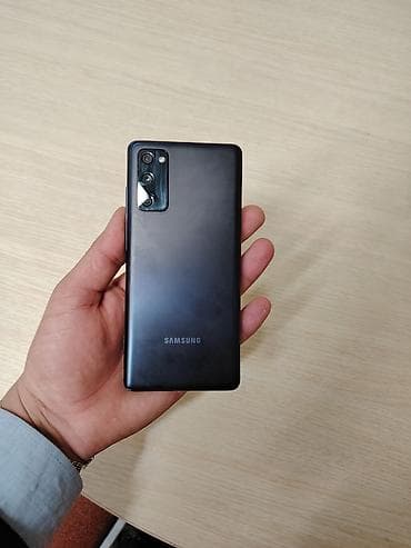 canon eos 1200d: Samsung Galaxy S20, 128 GB — 1