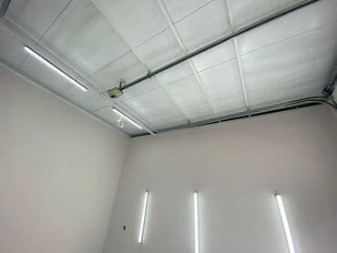 bakı tikiş evi ünvanları: 3 eded temirli boks kiraye verilir, her bir seraiti var, 3 boks — 3