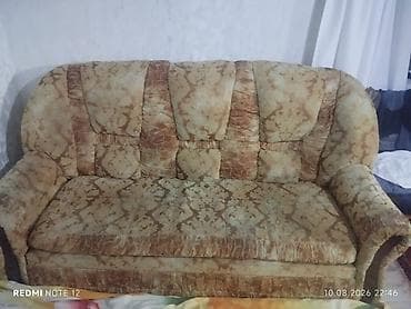 Klassik üslubda yumşaq mebel dəsti - Tərkib: 4 nəfərlik divan + 4