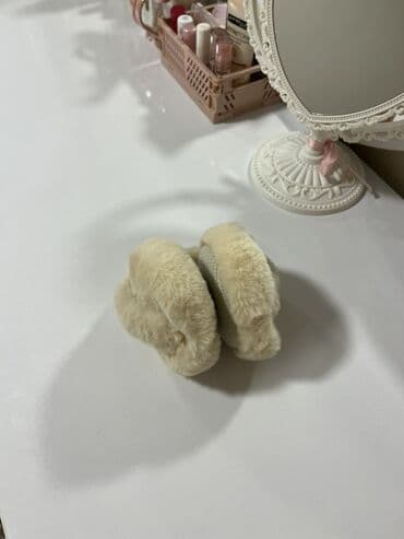 Kürklər: Yumşaq qulaqlıq (earmuff) – bej rəng - Material: Xəz effekti verən — 3