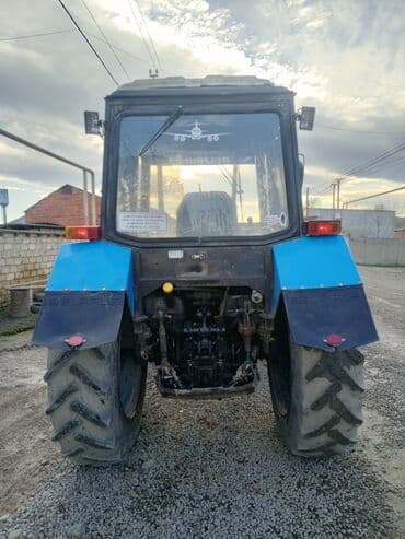 Honda: Belarus MTZ traktoru - Marka/model: Belarus (MTZ), kabinəli - Rəng — 5