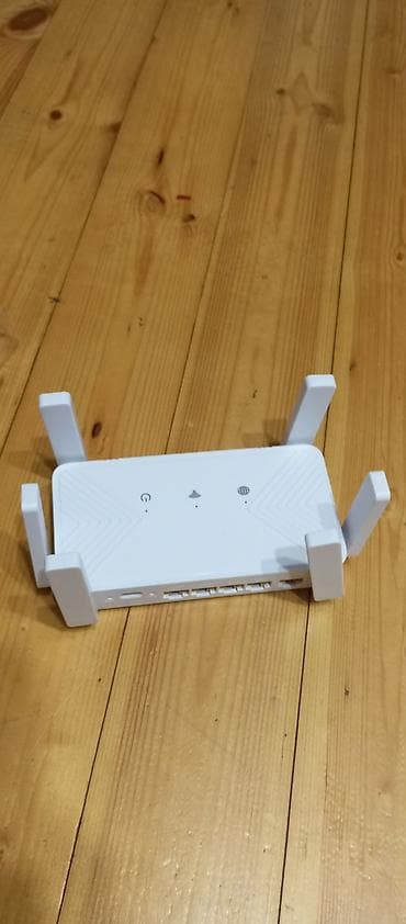bakcell wifi router: Wifi ruter, ruter. 4 çıxışlı, yeni, qutuda. Kompakt ölçüdə. Ölçüləri — 4