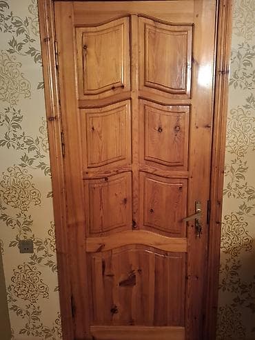 su çəni 1 ton: Taxta daxili qapılar – təbii ağacdan - Material: tam ağac (şam ağacı — 2