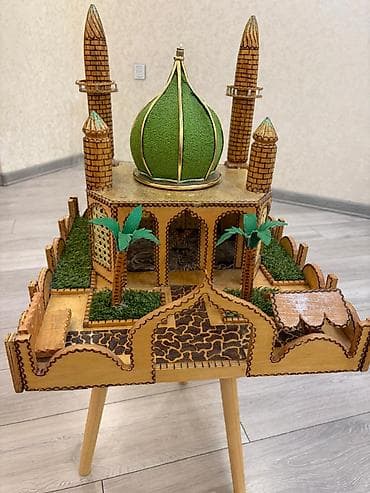 Digər: Taxtadan yonulmuş əl işi Məscid maketi. İdealdır. Ölçüləri 50×47 — 8