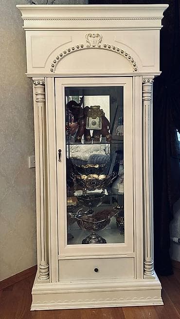 aslanoglu mebel: Klassik üslubda yemək otağı mebel dəsti Tərkibi: - Geniş yemək masası — 3