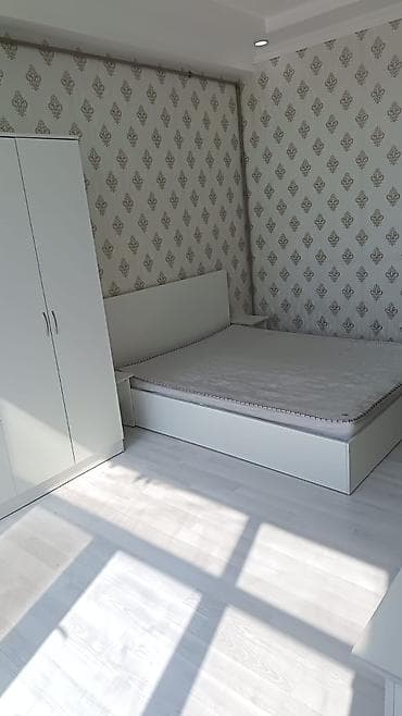 mingecevirde satilan menziller: Xırdalan Icra hakimiyyəti yanı. Tək xanıma kirayə verilir — 3