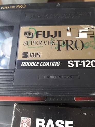 CD, DVD disklər və kassetlər: Videokasetlər S-VHS HiFi stereo master topdan satılır.Cəmi 21 ədəd — 2
