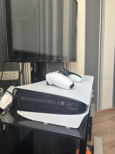 ariston yeni: PS5 1 TB satilir Çox az istifadə olunub istifadə müddəti 50 saatdan — 1