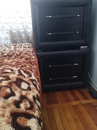 riyad mebel evi: Qonaq otağı mebel dəsti Tərkibi: - İki ədəd şüşəli vitrin: qalın şüşə — 7