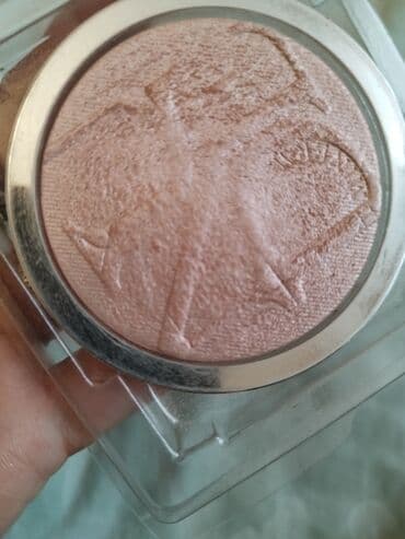 göz altı ləkələr: Göz kölgələri, Kryolan, Ünvandan götürmə — 29