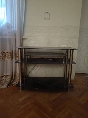 ikinci el metbex stolu: Sinigi,chati yoxdu,teze kimidi — 2