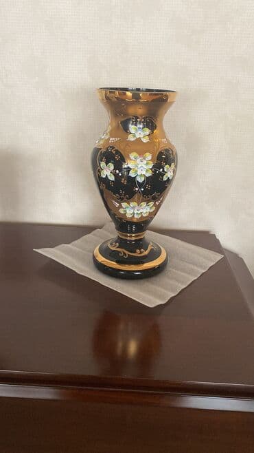 Bir vaza, Bogem şüşəsi