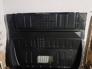 maşın şuşəsi: Məhsul: Yük bölməsi üçün metal arakəsmə/divider paneli Təsvir: - Yük — 3