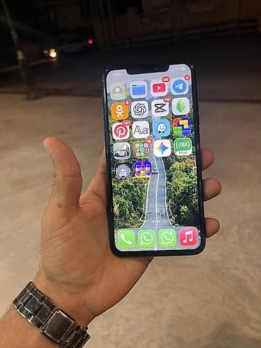 iphone original adapter: IPhone 11 Pro, 256 GB, Space Gray, Barmaq izi, Simsiz şarj, Face ID — 3