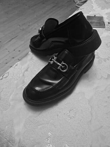 yay üçün kişi mokasinləri: 10 gunundur 210 Azn manata hediyye aliblar.oglan qiz toyu okub bir — 1