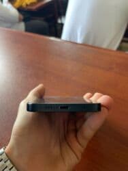 iphone 13 2 ci el: IPhone 13, 128 GB, Midnight, Zəmanət, Simsiz şarj, Face ID — 8