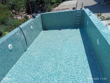 işlənmiş qaplar: Xüsusi hovuz üçün mozaika üzləmə və bitirmə xidməti Təsvir: - Beton — 12