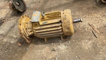 kran sebet: Kran motoru şotkalı,30 kvt 1000 abarod (960),rotorunda mis var — 3