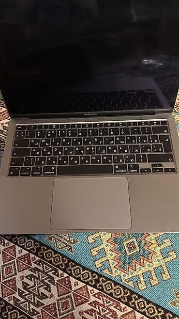 İşlənmiş Apple MacBook, 13.3 ", Apple M1, 256 GB, Pulsuz çatdırılma — 1