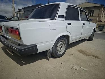 vaz kredit: VAZ (LADA) 2107: 1.6 l | 2007 il 151579 km Sedan — 2