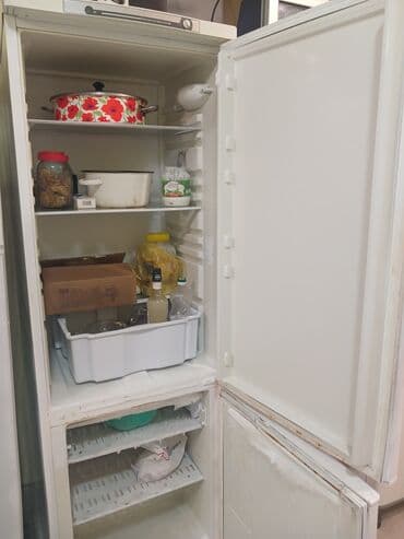 soyuducu islenmis: İşlənmiş 2 qapılı Indesit Soyuducu Satılır, rəng - Ağ, Təkərli — 5