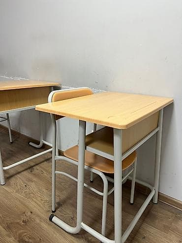 parta məktəb: Tək nəfərlik məktəb partası və stulu dəsti - Material: işıq ağac — 1