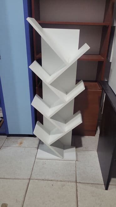 donuz eti: Kitab refi . Yenidir . ✅️ parlaq Ağ reng . keyfiiyetli materyaldan — 10