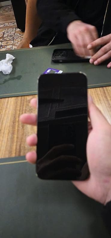 iphone 8 ekran: IPhone 13 Pro Max, Alpine Green, Face ID — 2