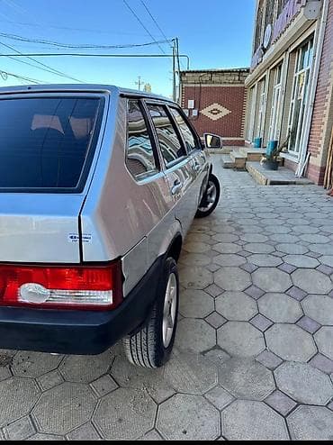 tom ford lost cherry: Model: Lada Samara (VAZ-2109) hatchback Xüsusiyyətlər: - Küllüq — 3