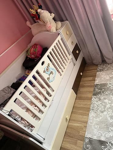 Oğlan və qız üçün, İşlənmiş, Çarpayı, Bazasız, Matras ilə, Siyirməli