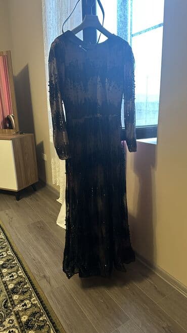 lacın ticarət mərkəzi ziyafət geyimləri: 1defe toya geyinilib — 2