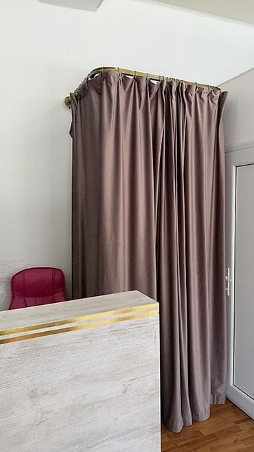 Stend vitrinləri: Tecili!!!Butik və geyim mağazası üçün vitrin/stend avadanlığı — 4