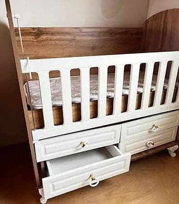 labubu harda satilir: Usaq kravati satilir sokulmus veziyyetdedir matrasida var whatsapp — 2