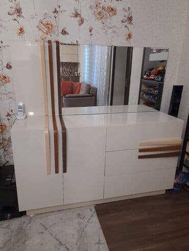 islenmis darvaza: İşlənmiş, Güzgülü — 1