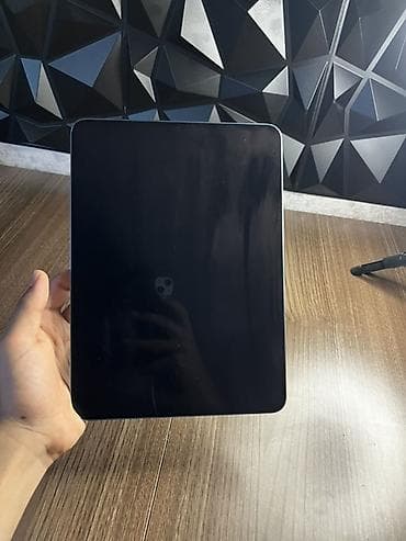 ipad: Apple iPad Air 5 M1 (mavi)əla vəziyyətdə olan iPad Air (5-ci nəsil) — 2