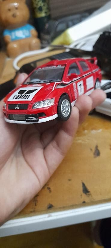 Mitsubishi Lancer Evo Kingsmart Markalı 1:36 Ölçü model vidinə görə — 4